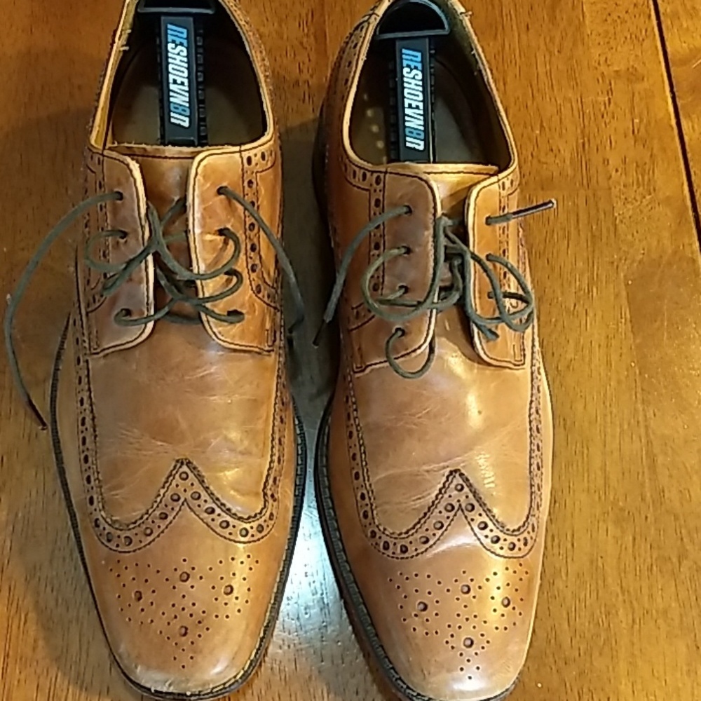 Dress shoes